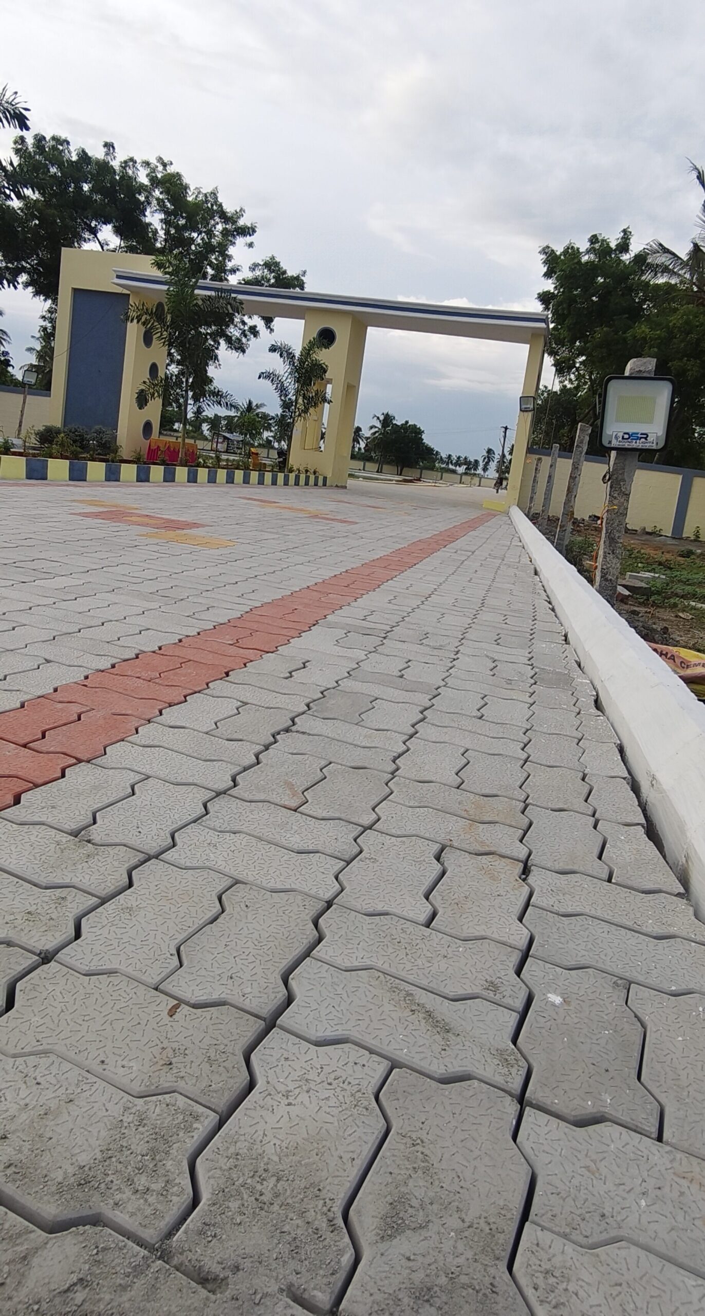 Plots in Manikandam